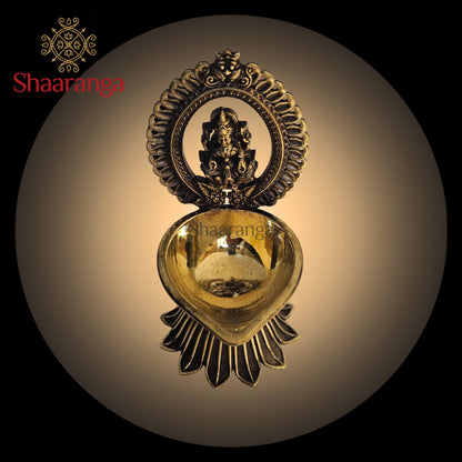 4.5 inches Fine Brass Lakshmi with Arch Diya – Divine Radiance in Auspicious Form